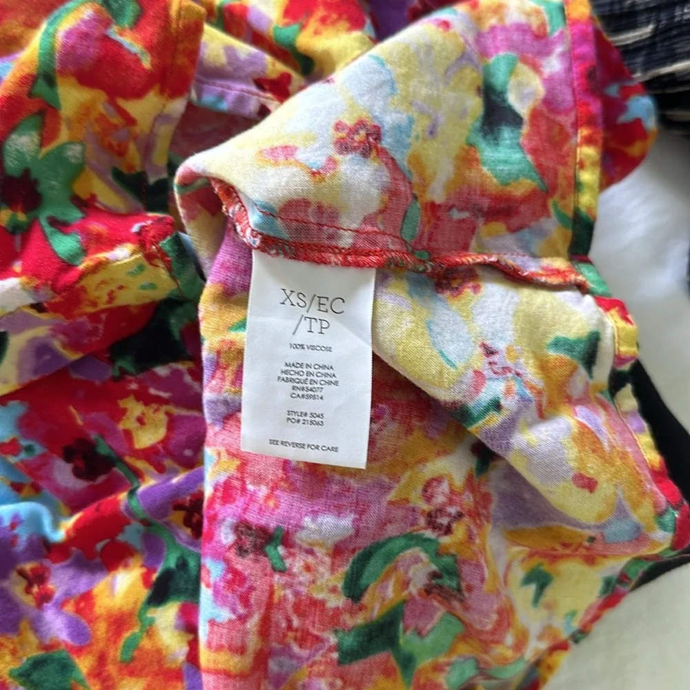 CAbi top with pretty multicolor floral print and  racerback. - Picture 4 of 4